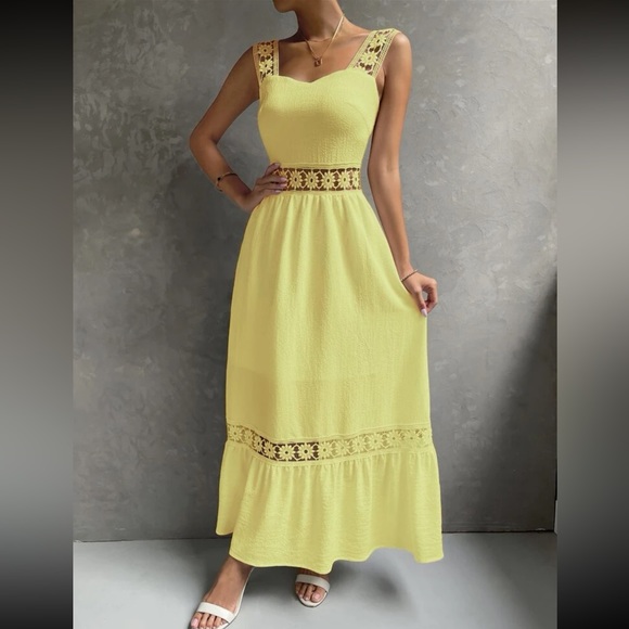 Boho yellow lace insert ruffle hem maxi dress - Picture 2 of 3